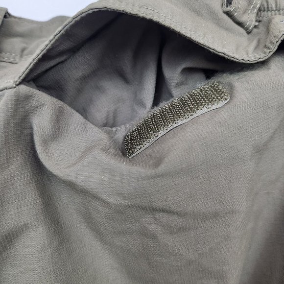 Mens Green The North Face Shorts Size‎ Small - Picture 4 of 6